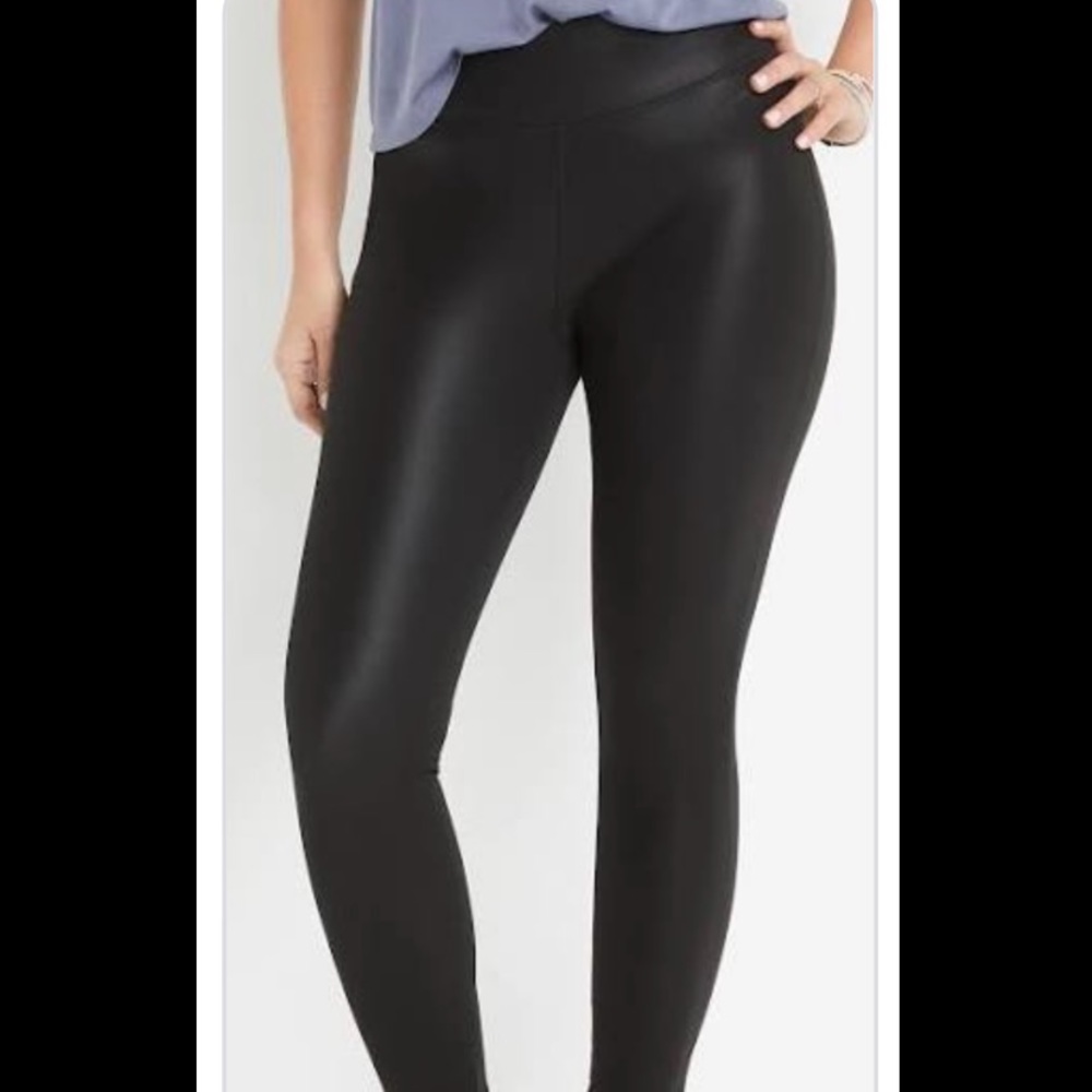 ONE5ONE™ Solid Faux Leather 4-Way Stretch Legging